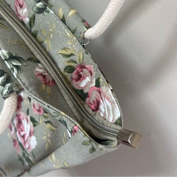 Farmhouse Is My Style Floral Green Cottage Boho Tote Bag - Picture 5 of 12